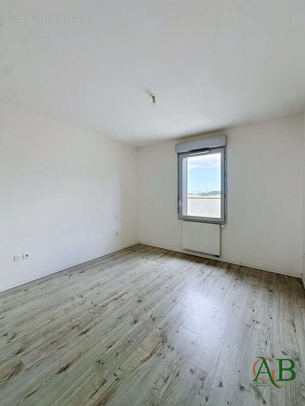Appartement 72 m² à Bayonne  - photo 7