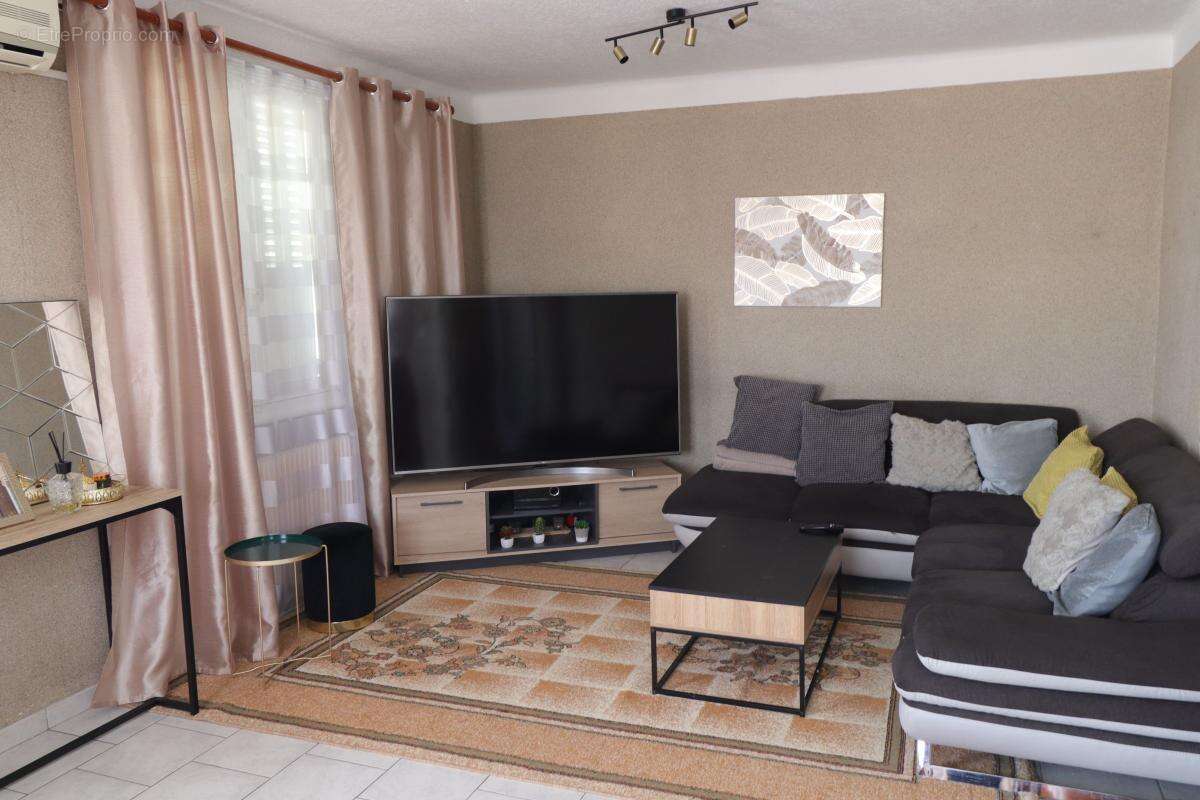 Maison à CHARVIEU-CHAVAGNEUX