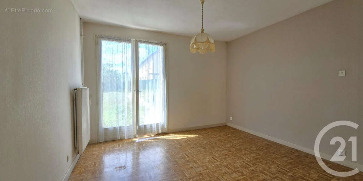 Maison à SANCE