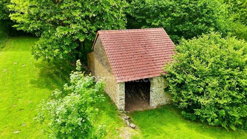 Maison à MAGNAC-LAVAL