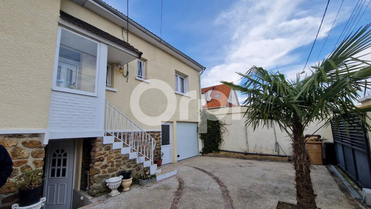 Maison à NEUILLY-SUR-MARNE