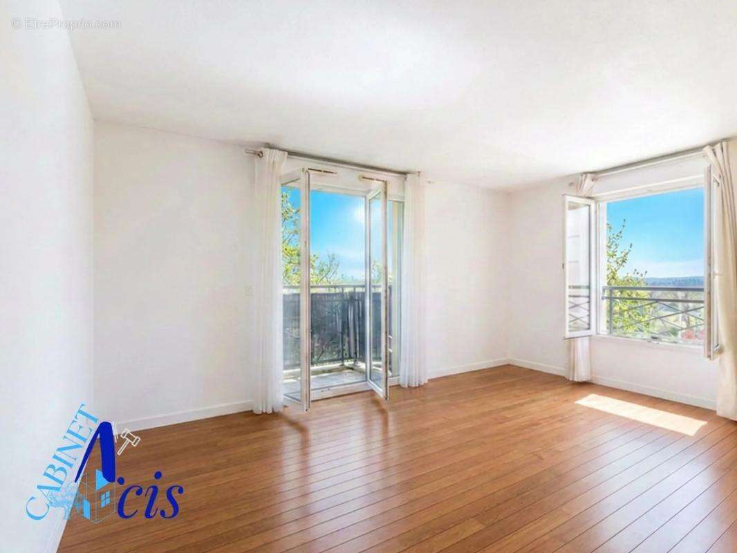Charmant 4 pièces à Nanterre avec balcons - jardin collectif ! - photo 4