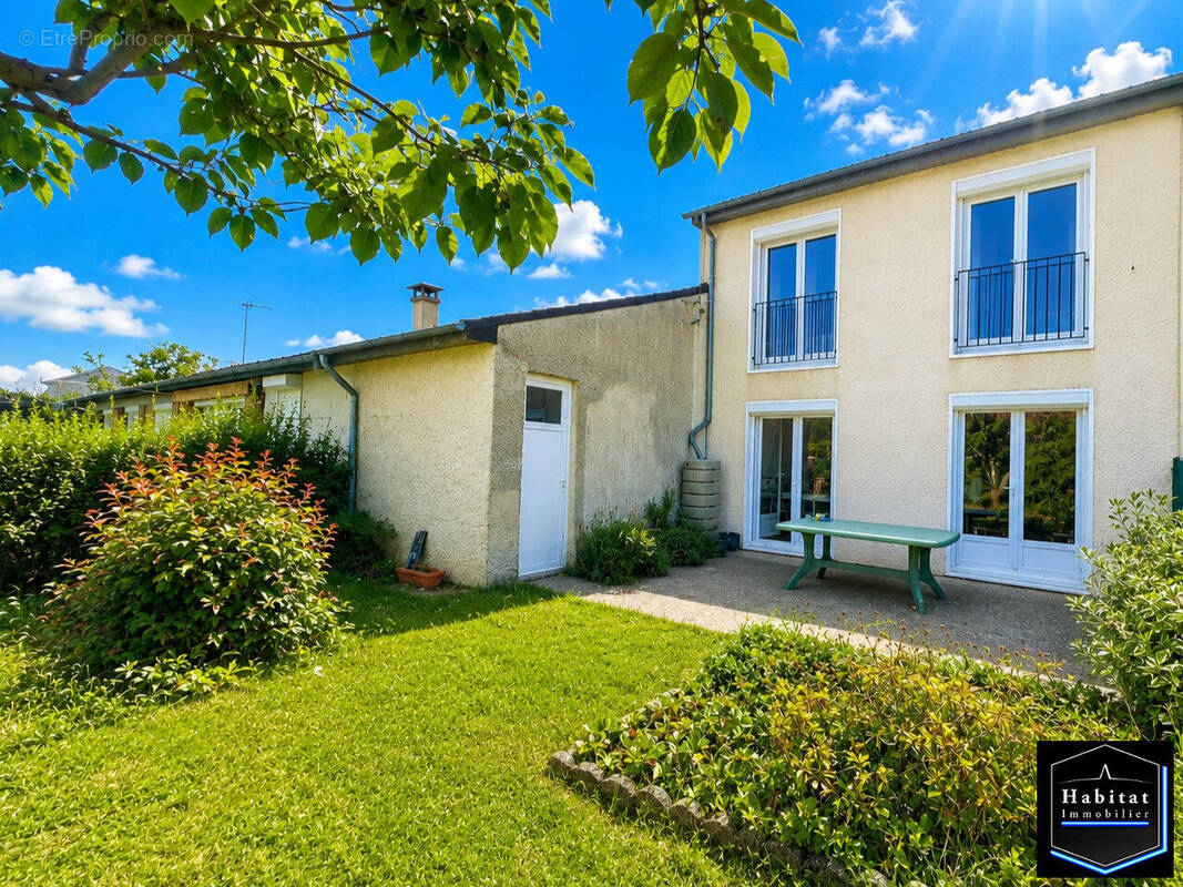 Maison à OTHIS