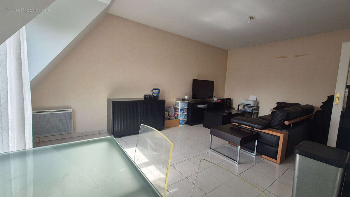 Appartement à BRIE-COMTE-ROBERT