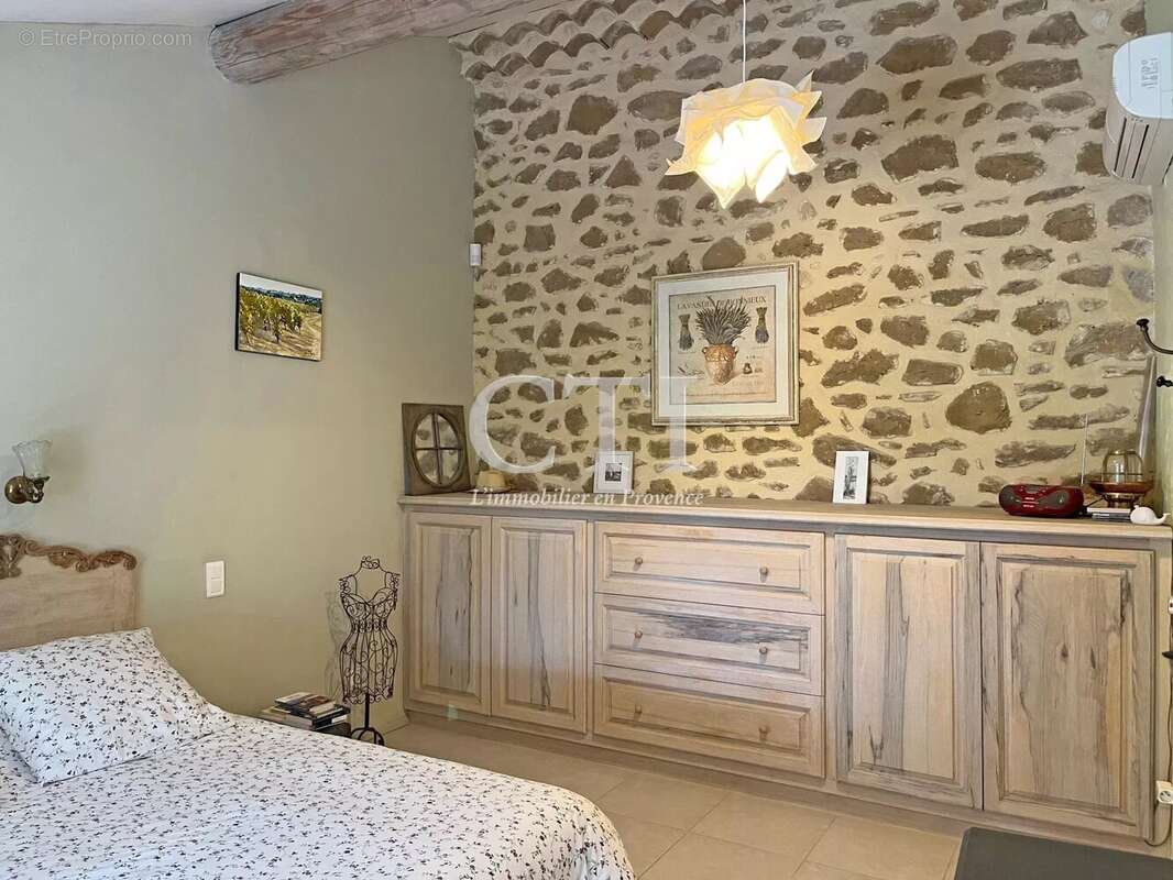 Maison à VAISON-LA-ROMAINE