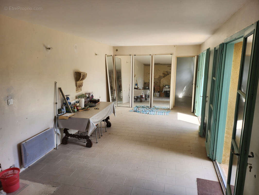 Appartement à UZES