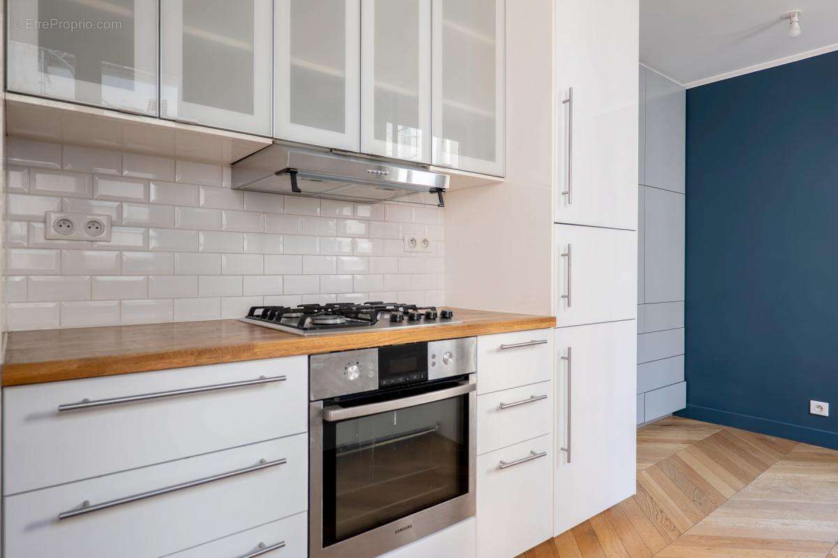 Appartement à PARIS-1E