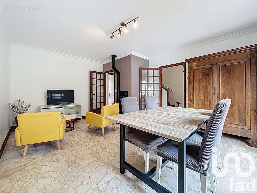 Photo 3 - Maison à VILLEMOUSTAUSSOU