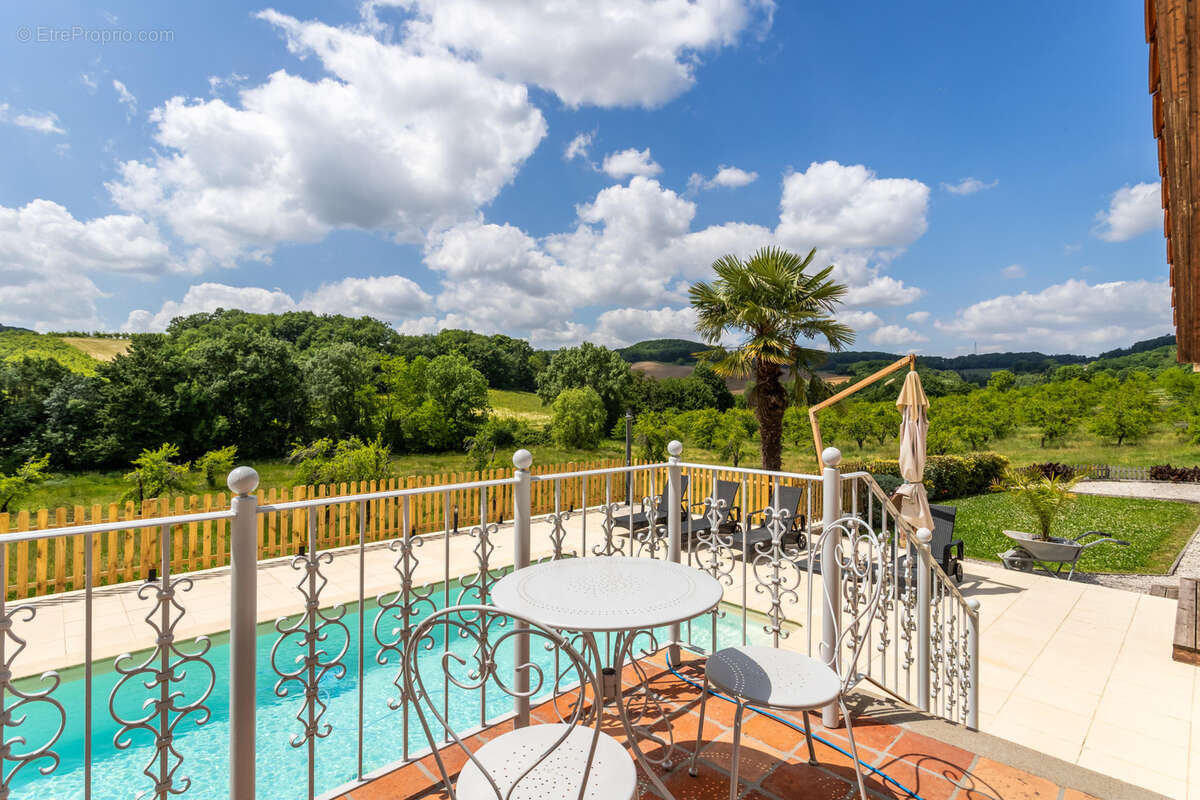 Maison de campagne avec annexes, 3 x piscines et vue - photo 69