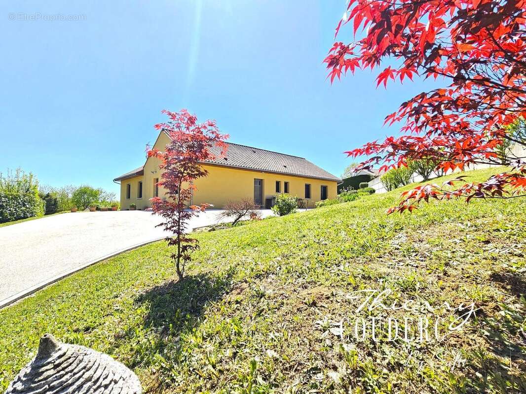 Maison 145 m² à Saint-Crepin-Et-Carlucet  - photo 3