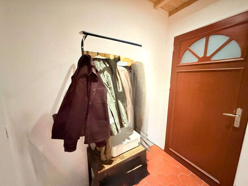 AGDE théatre,  grand appartement  de  54m²  environ . - photo 9