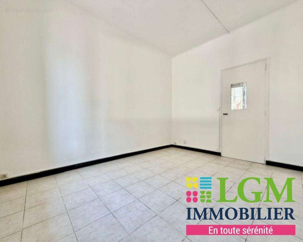 Montpellier rue faubourg st jaumes : appartement t2, une cave en sous-sol - photo 7