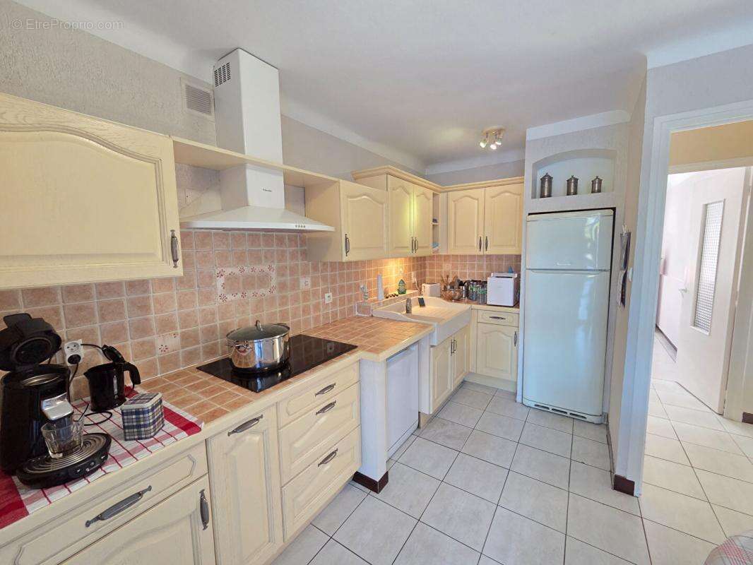 Maison à MONTELIMAR