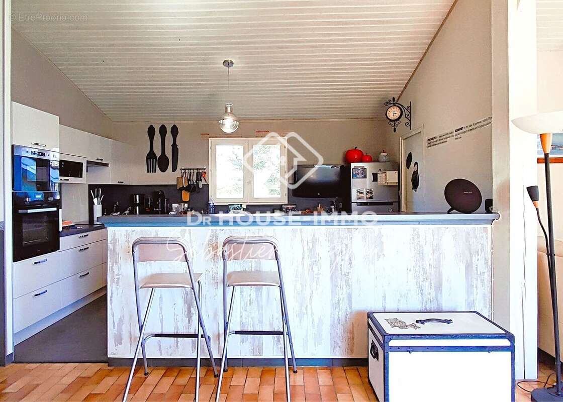 Maison à PAREMPUYRE