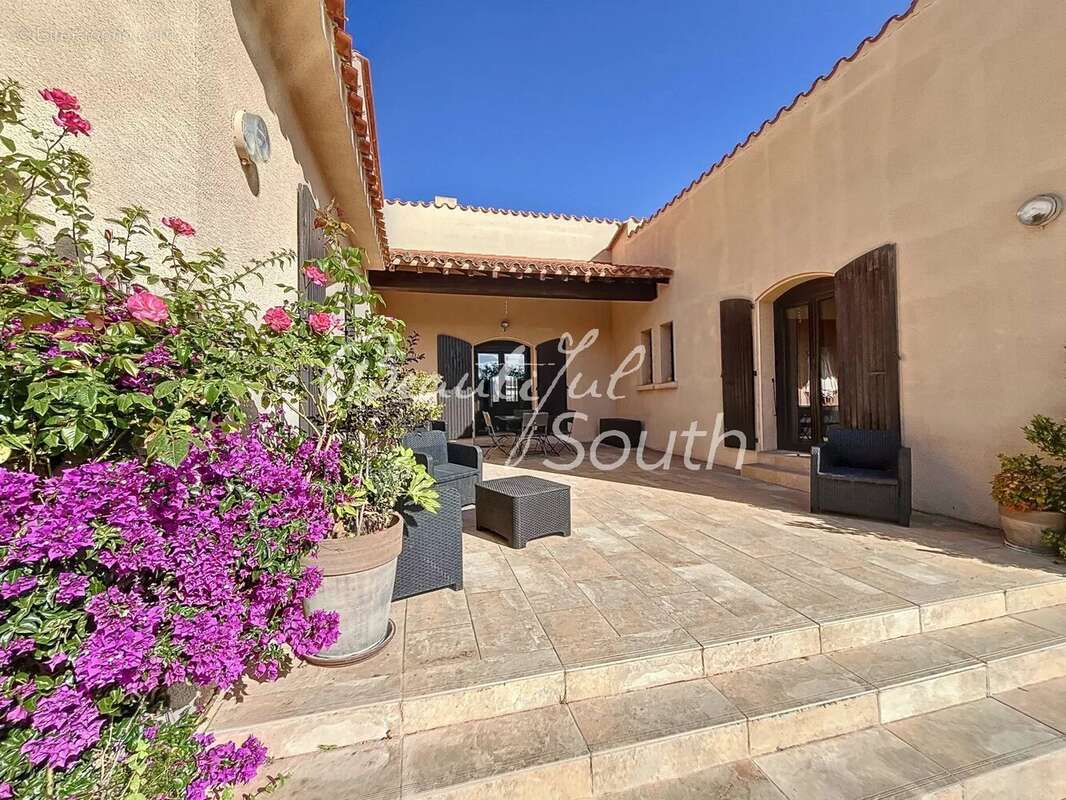 Maison à MONTESQUIEU-DES-ALBERES