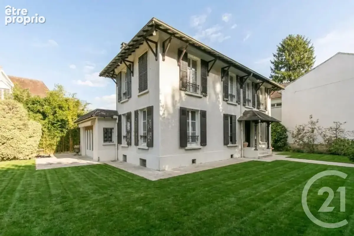 Maison 8 pièces 186 m² à vendre à Saint-Maur-Des-Fosses (94100) - photo 1