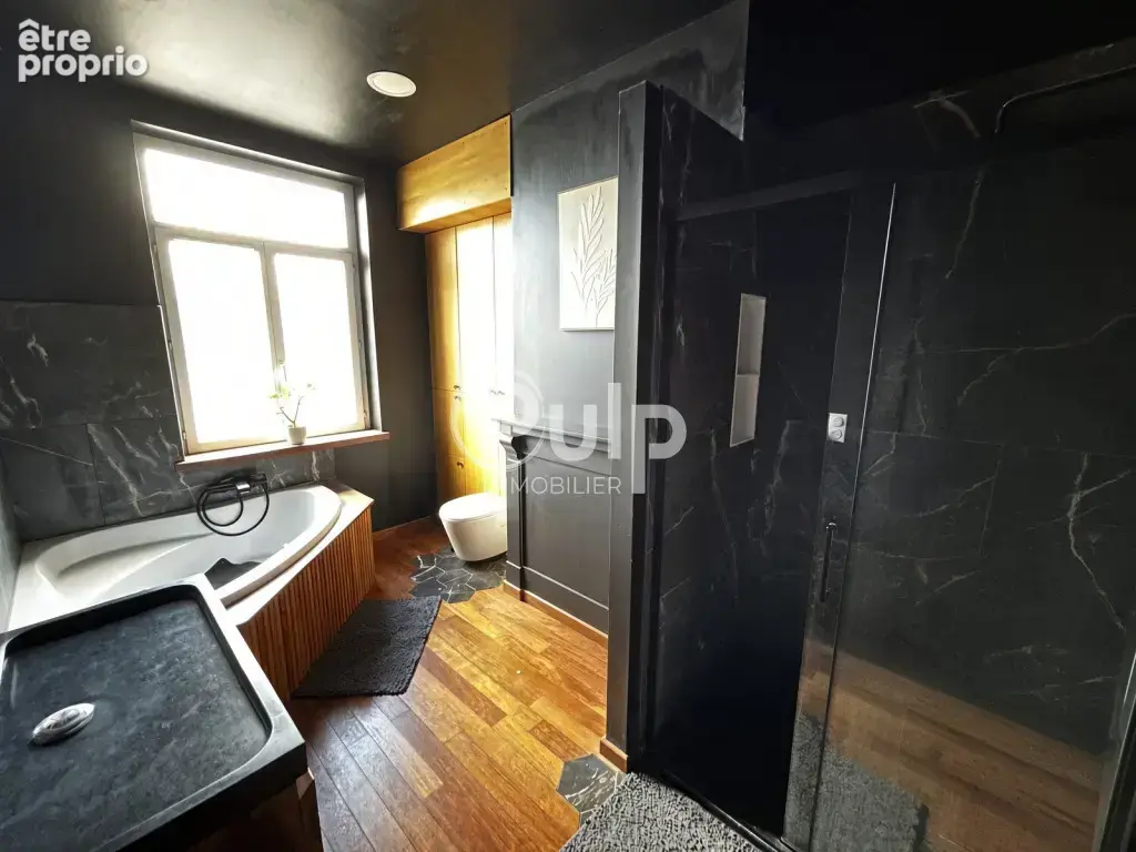 Véritable maison bourgeoise entièrement rénovée de 170m2 - photo 5