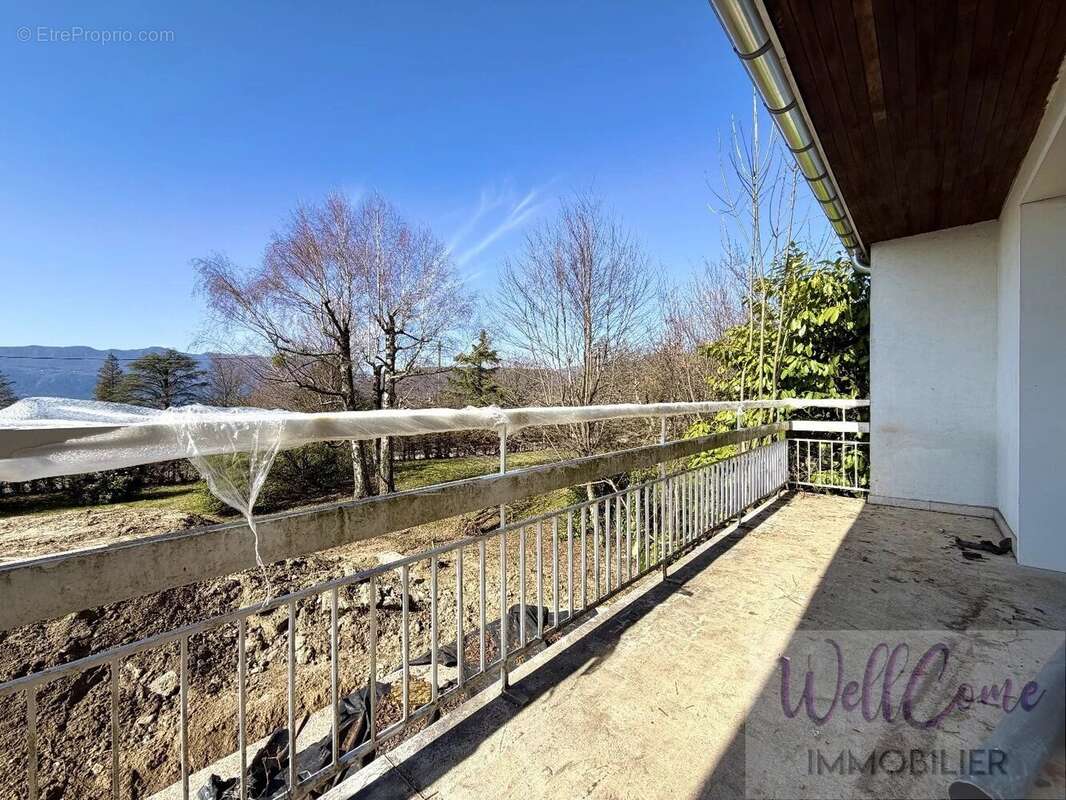 Appartement à GRESY-SUR-AIX