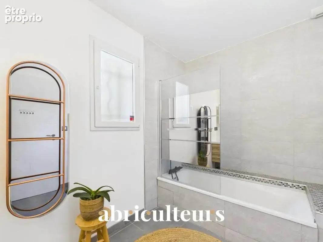 Villa de prestige avec piscine chauffée en vente à Calvisson (30114) - photo 10