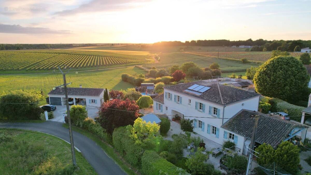 Maison à PONS