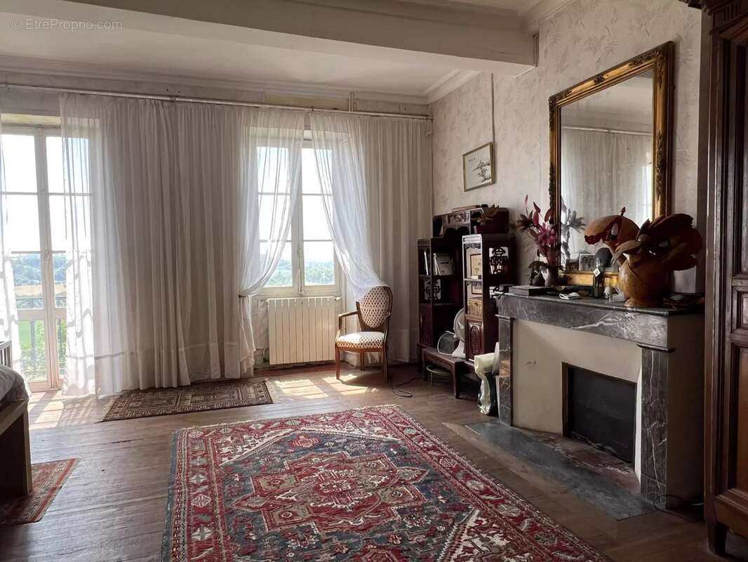 Maison à SAINT-CLAR