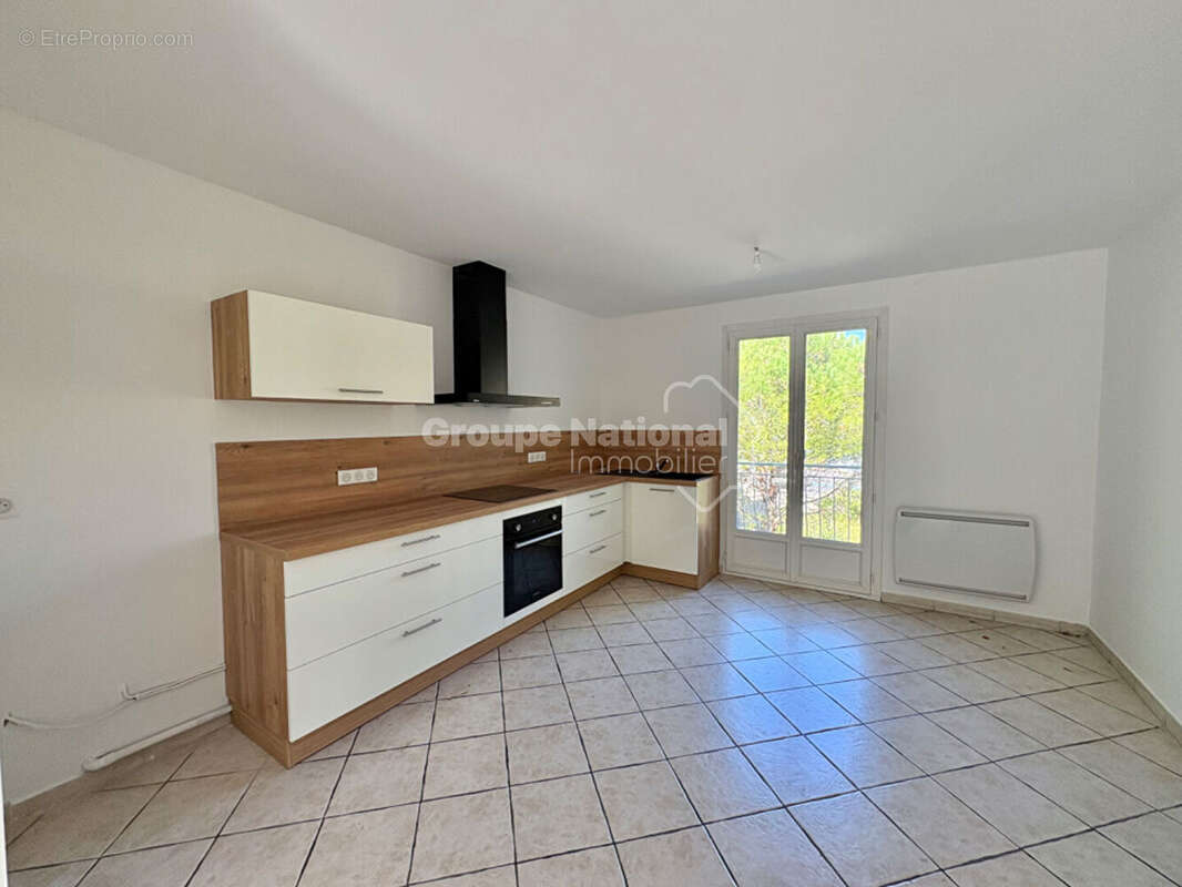 Appartement à LE ROVE