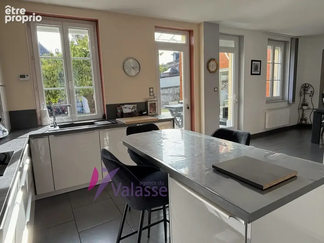 Maison 5 pièces 122 m² à vendre à Lillebonne (76170) - photo 5