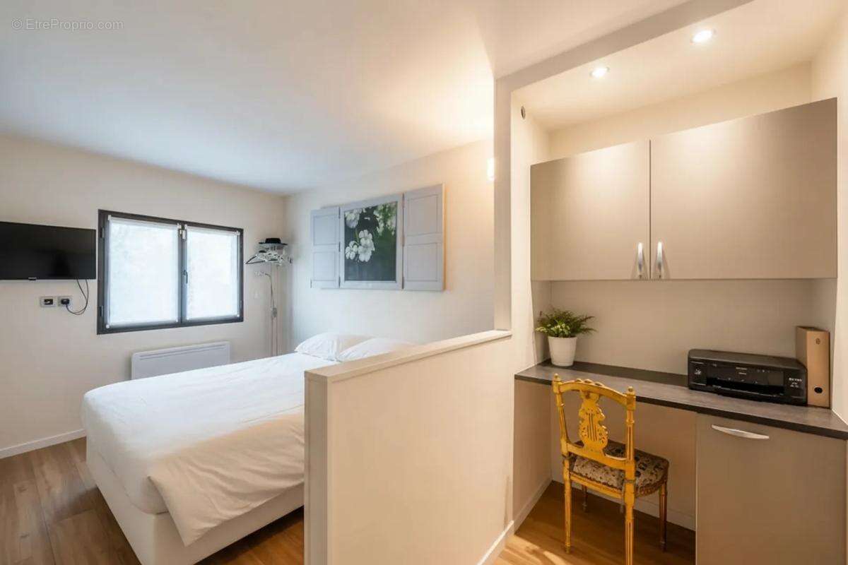 Maison entièrement rénovée - 320m saint-Cyr-sur-Morin - photo 11