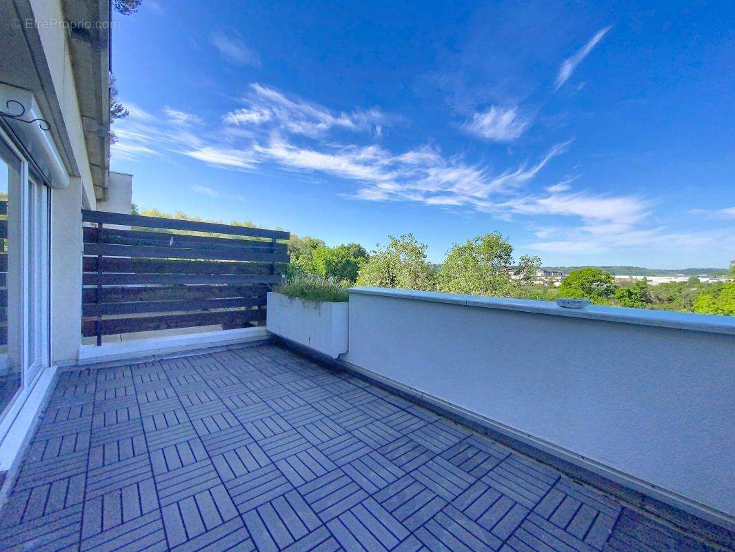 Appartement - 3 Chambres - Terrasse - Cave - Garage en sus - Proche commodités - photo 6