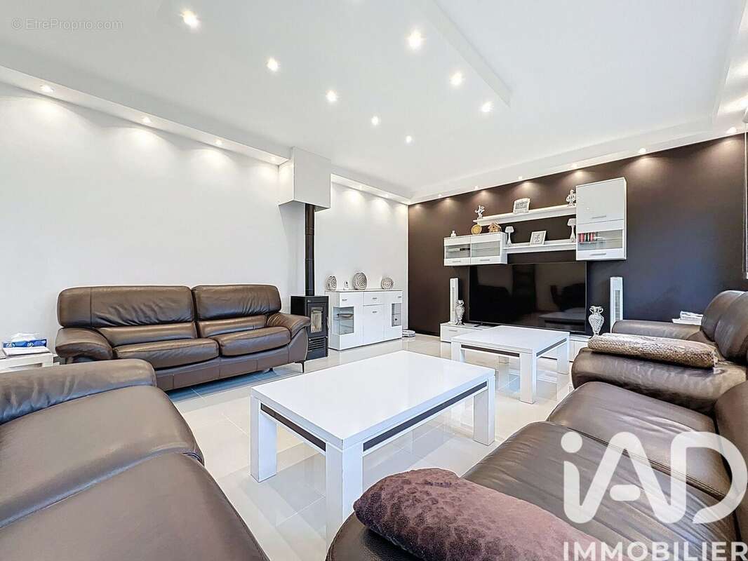 Photo 5 - Maison à ISNEAUVILLE