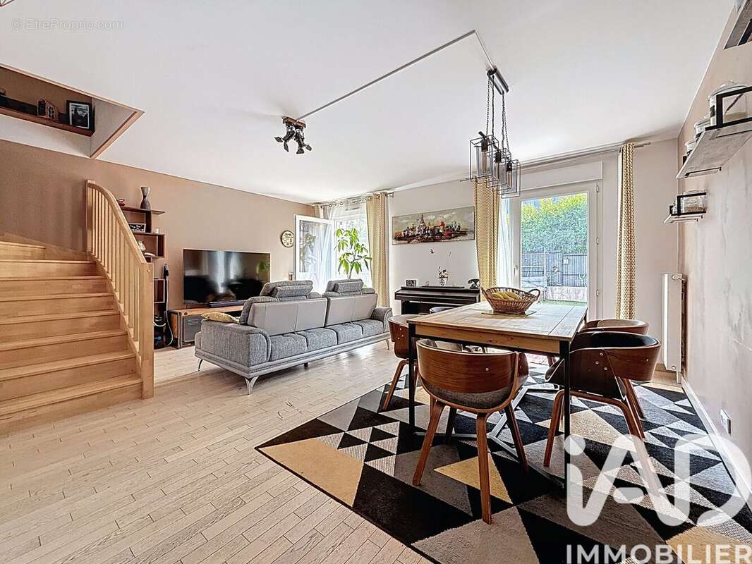 Photo 3 - Maison à VILLECRESNES