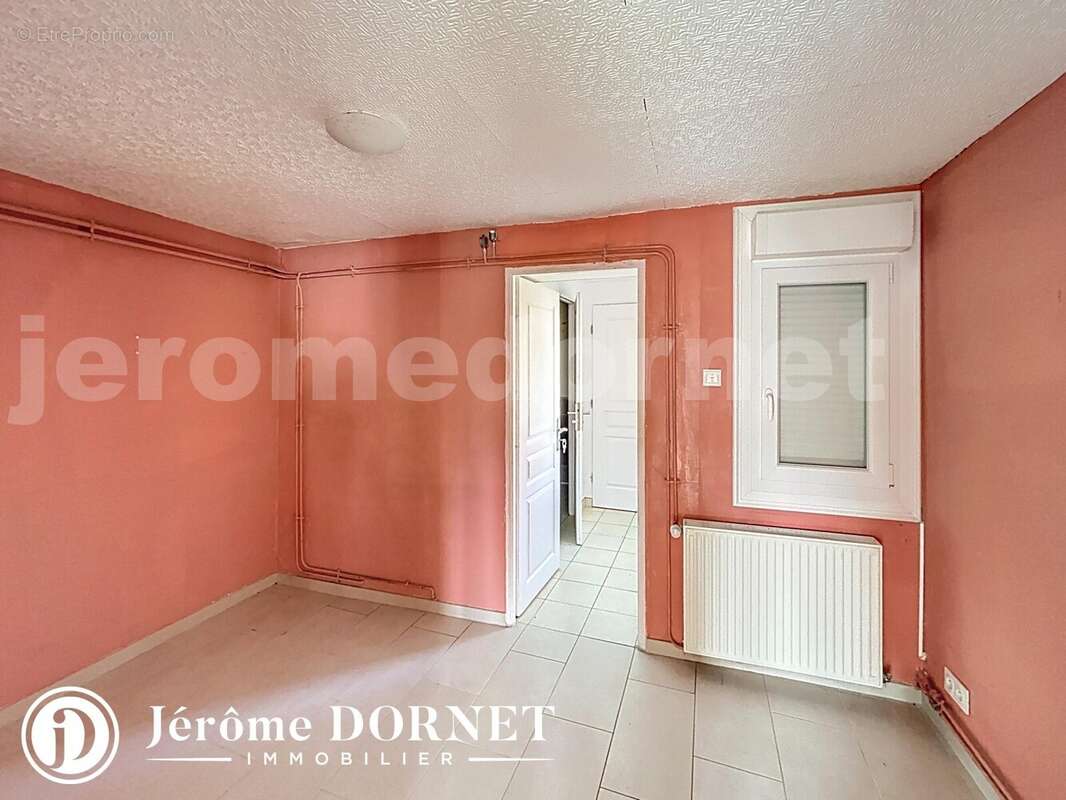 gu_00002 - Maison à CREVECOEUR-LE-GRAND