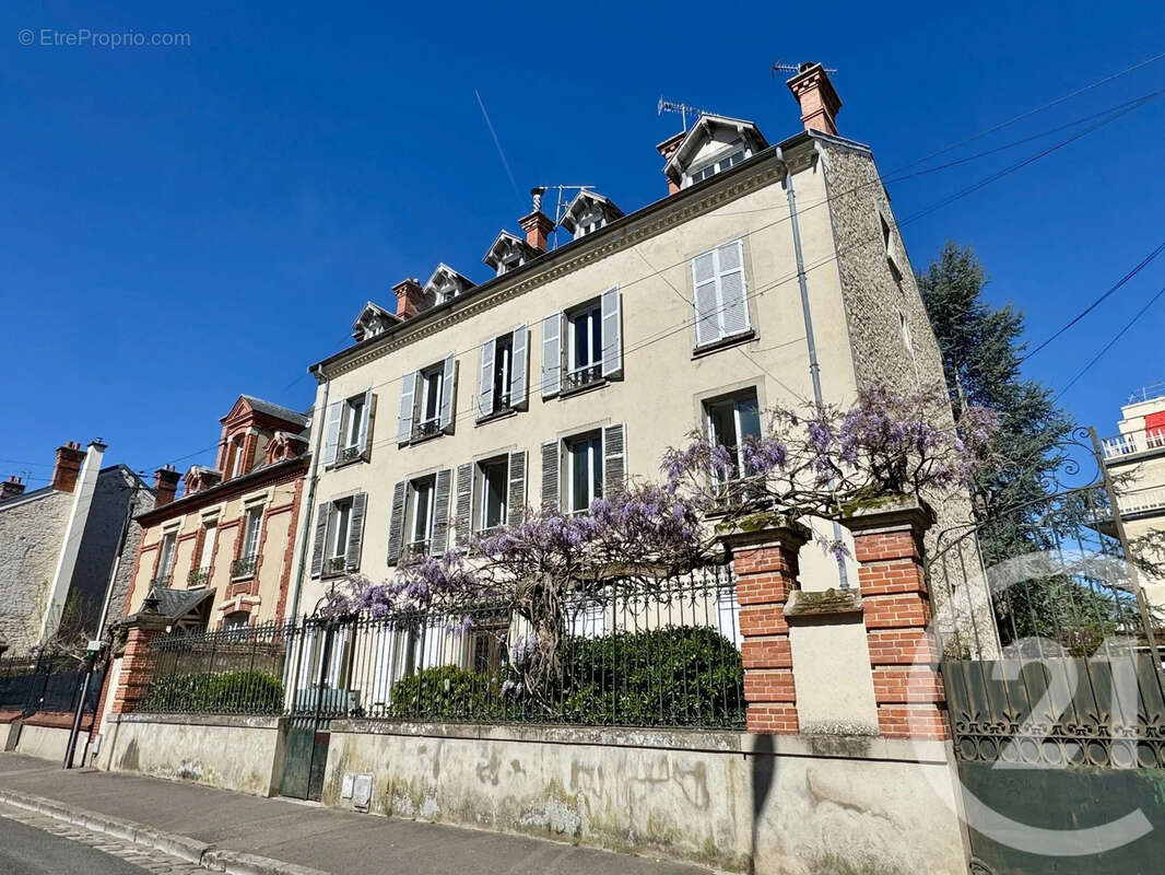 Appartement à FONTAINEBLEAU