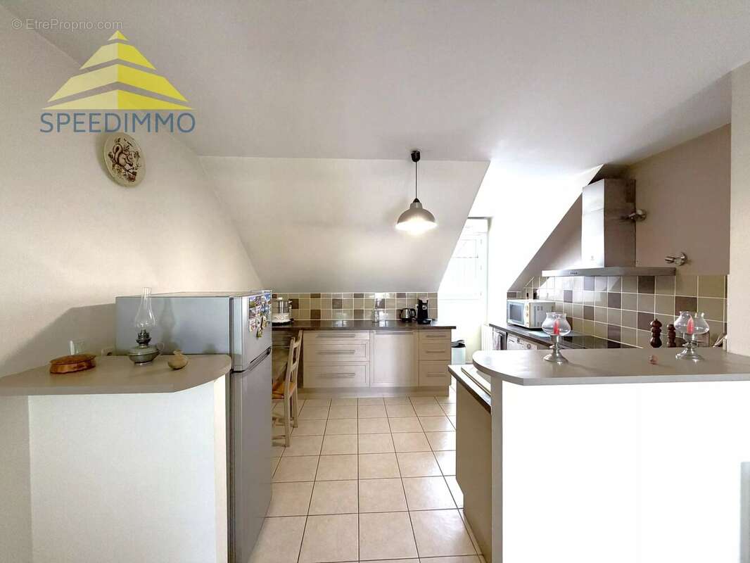 Appartement à MANDRES-LES-ROSES