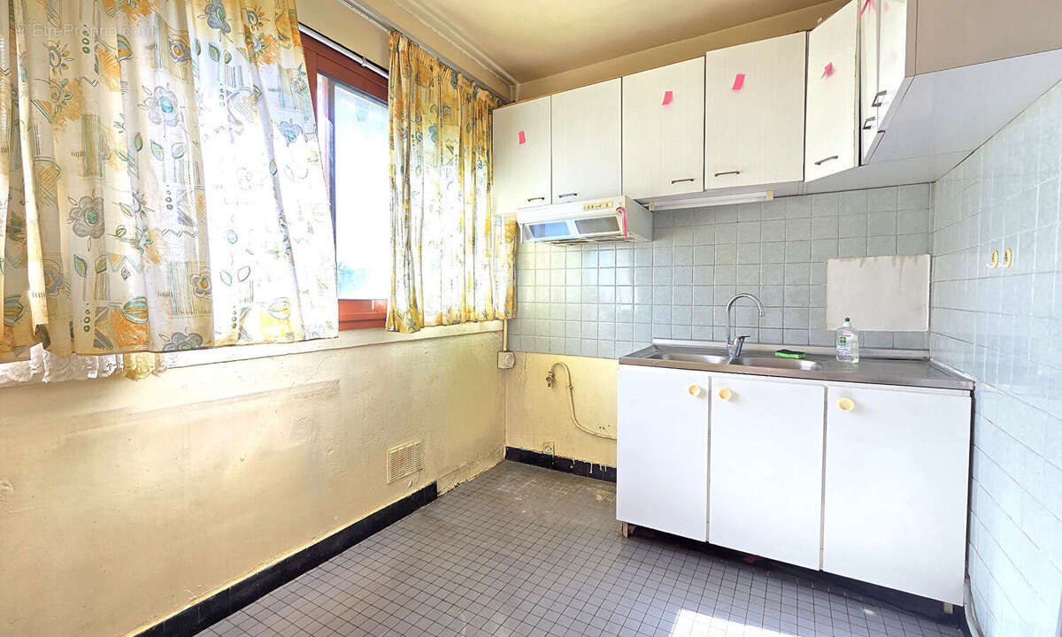 Appartement à HOUILLES