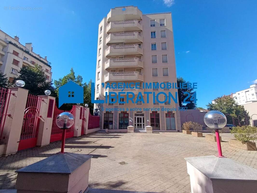 Appartement à SAINT-ETIENNE