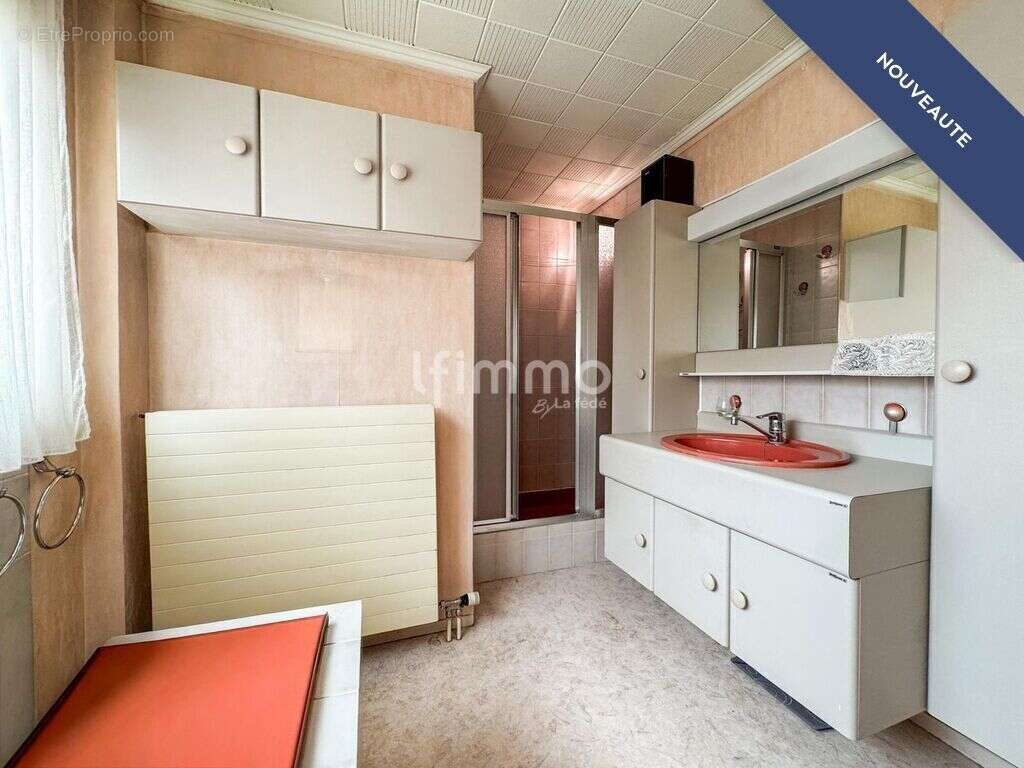 maison mitoyenne 4 pièces sur 8 ares de terrain - photo 7