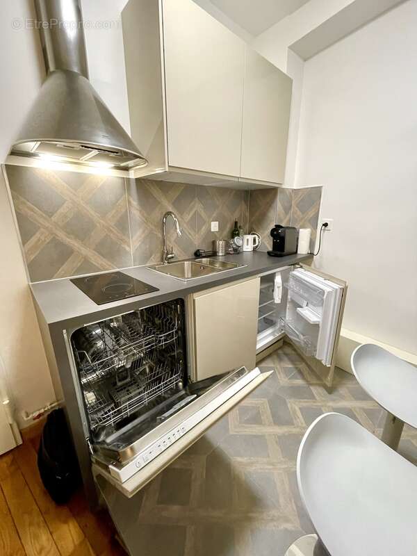 Appartement à PARIS-2E