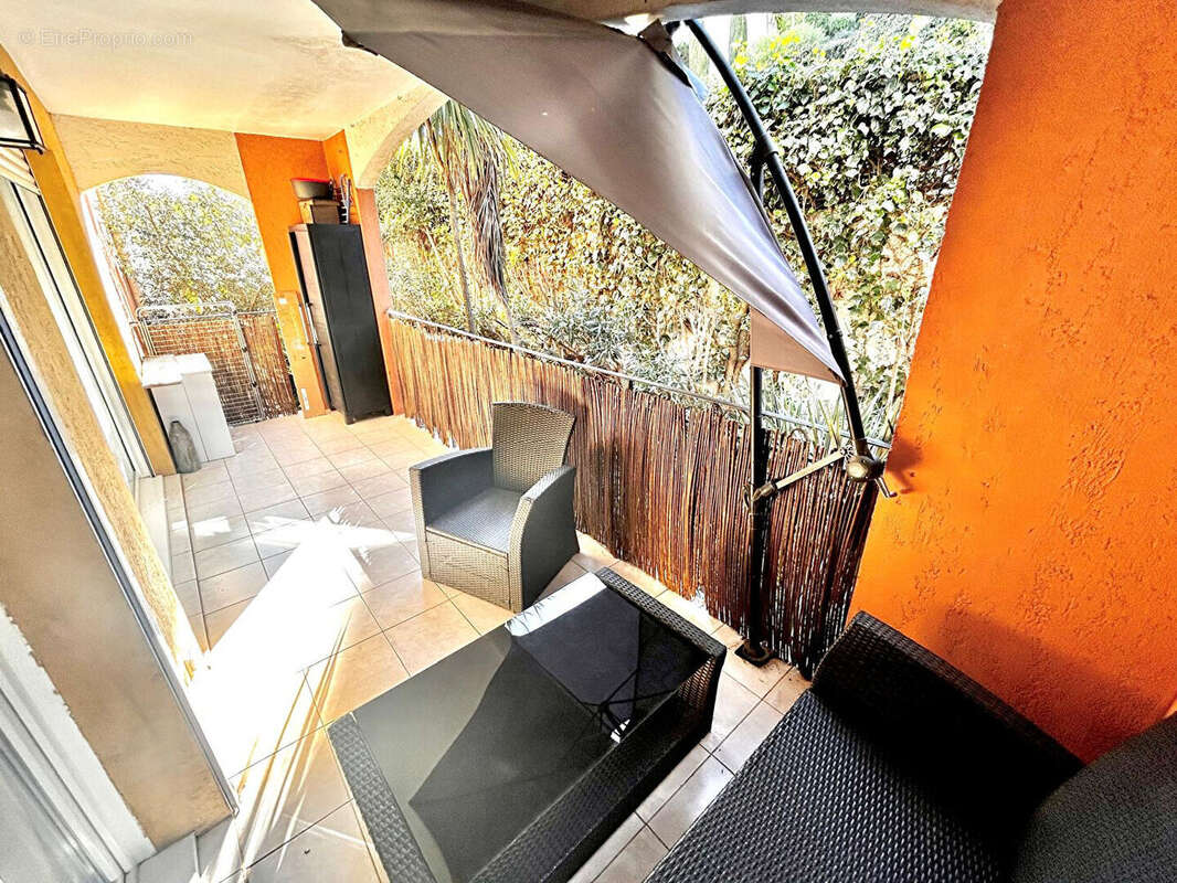 Appartement à MOUGINS