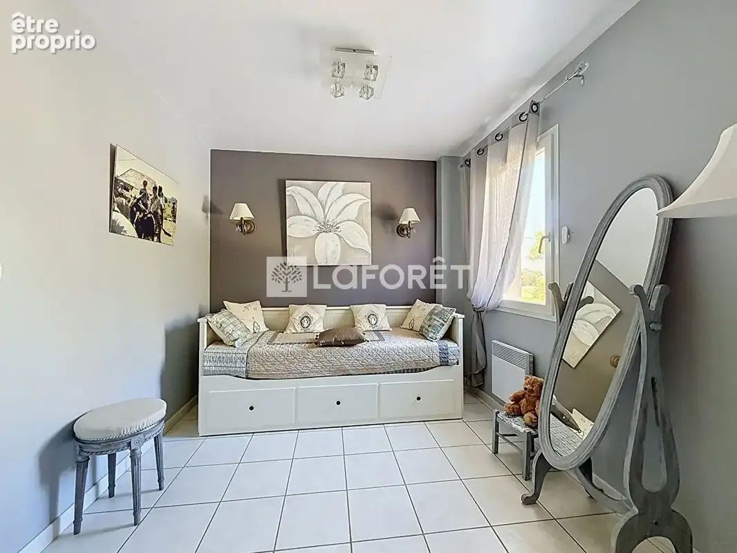 Le Montellier Maison familiale à vendre de 236 m² avec piscine et double garage - photo 11