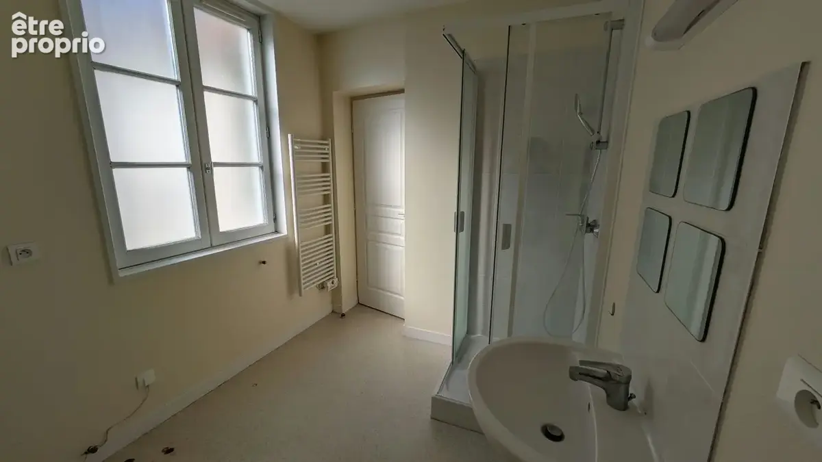 Appartement 52m2 NIORT - Cave et parking privatif - photo 5