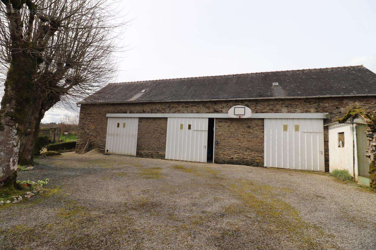 Maison à CARHAIX-PLOUGUER