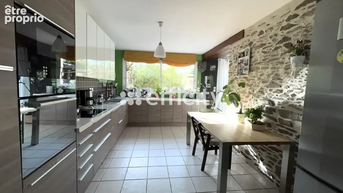 Maison à LA LIMOUZINIERE