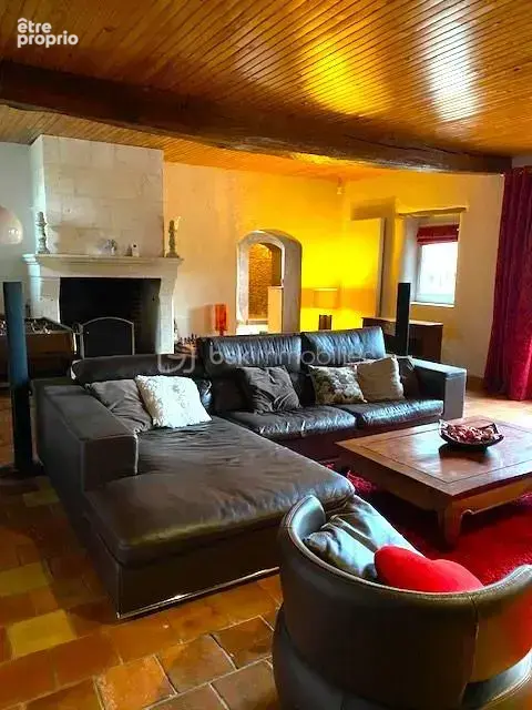 Demeure de caractère de 368 m² – Volumes exceptionnels et potentiel rare aux portes de Paris - photo 8
