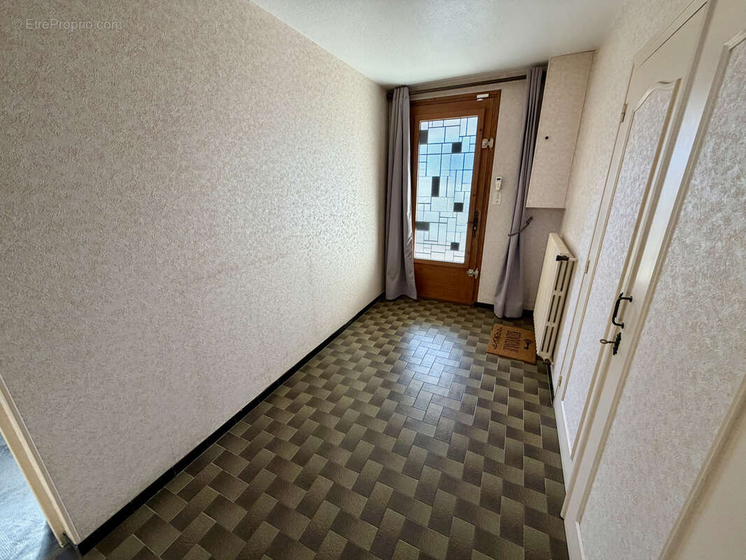 Maison à SAINTE-HELENE-SUR-ISERE