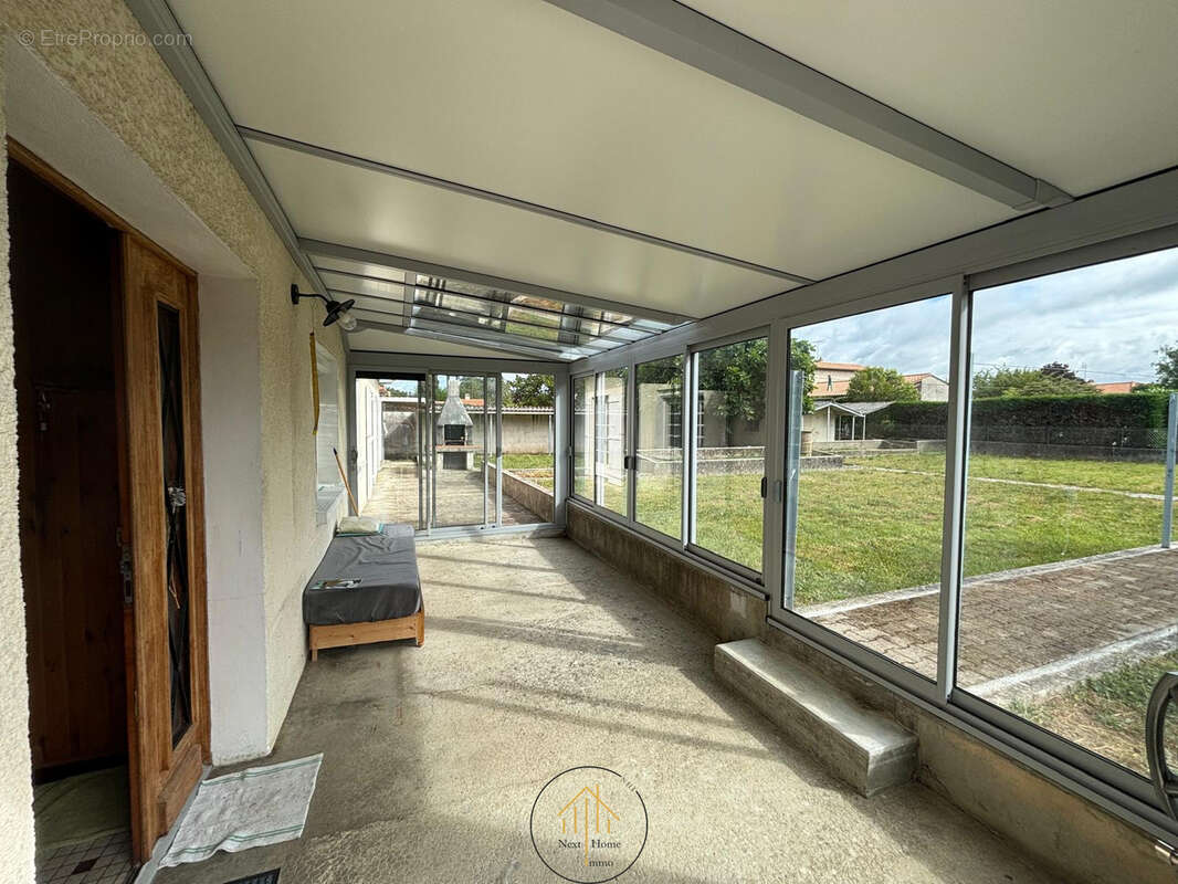 Maison de plain-pied - 140 m2 - 6 chambres - terrain clos - photo 13