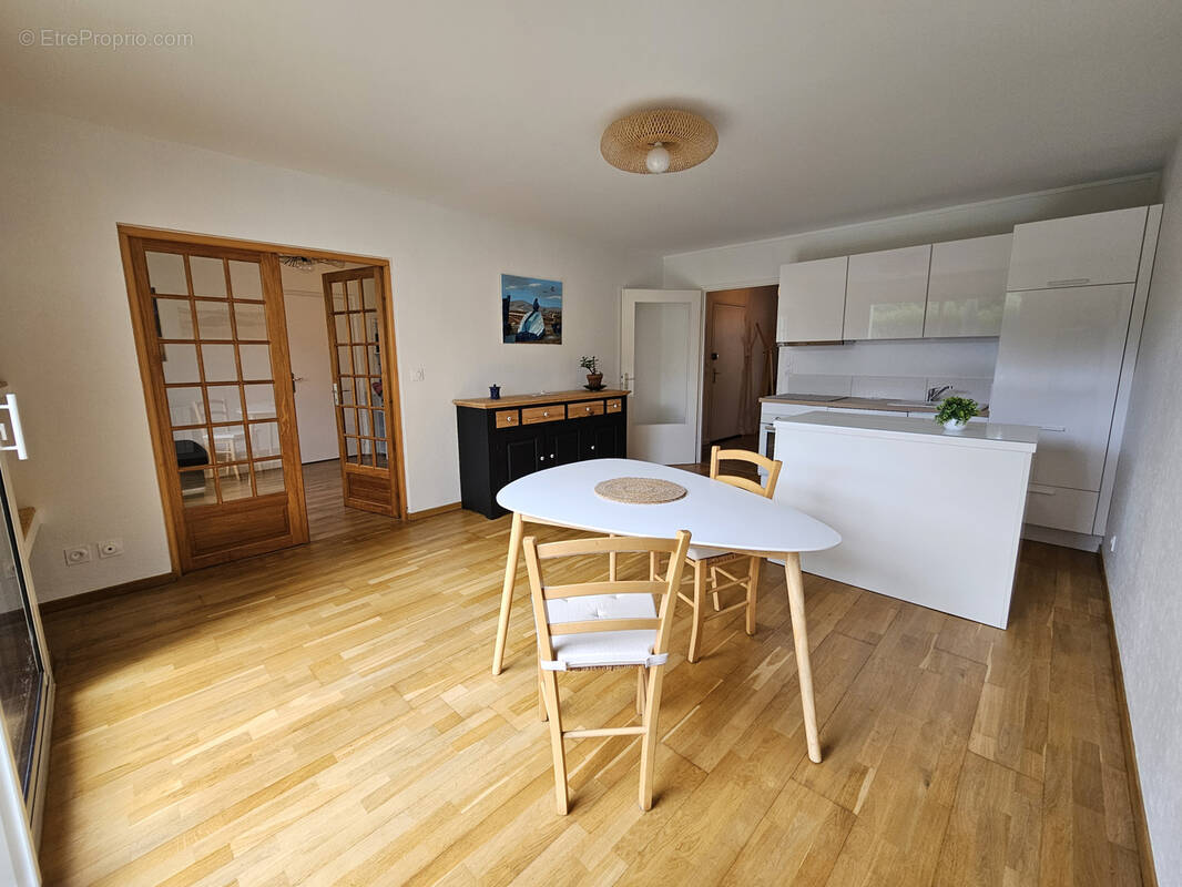 Appartement à SEGRE