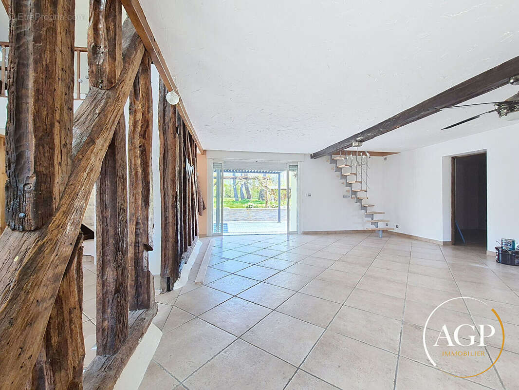 Maison Amilly, 5 chambres - photo 3