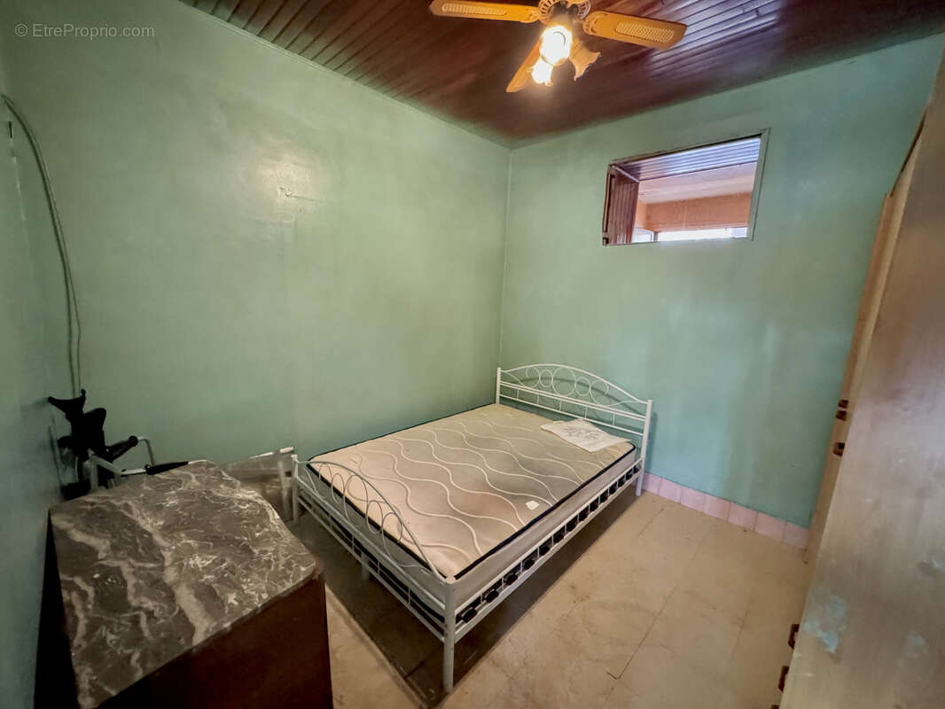 Appartement à MARSEILLE-5E