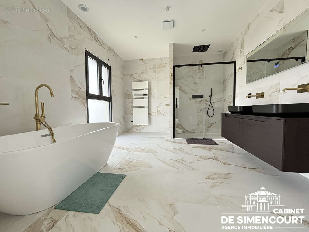 Exclusivite - pavillon d'architecte avec piscine - photo 4